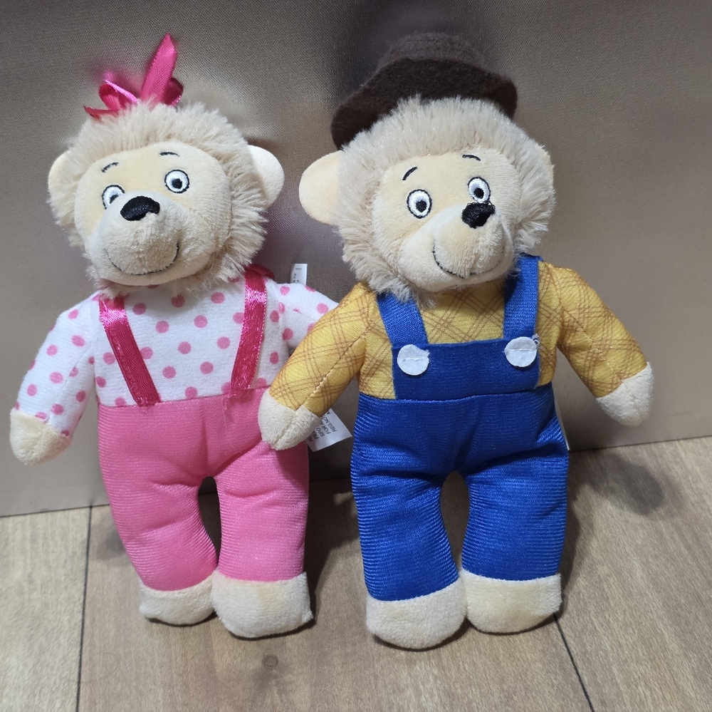 PBS Kids The Berenstain Papa Q Bears And Berenstain Bears Sister